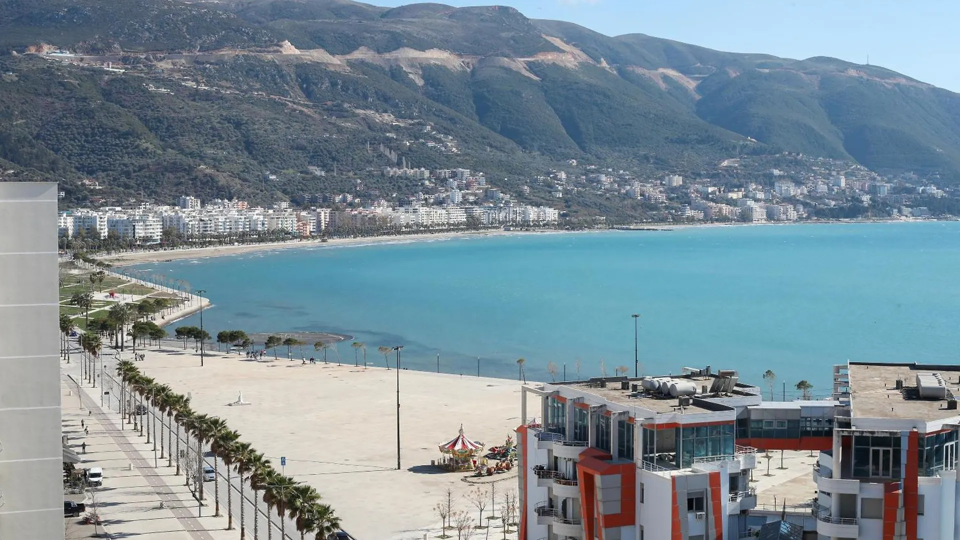 Bay View Balcony- Luxury Apartments With Free Parking Vlorë