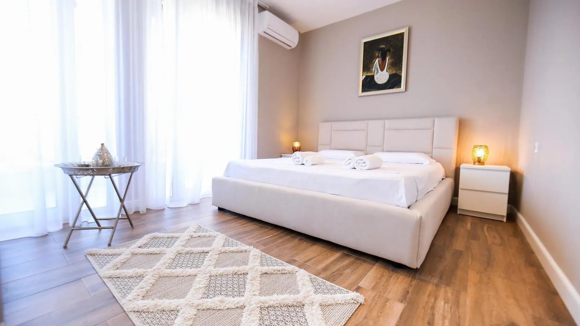 Bay View Balcony- Luxury Apartments With Free Parking Vlorë