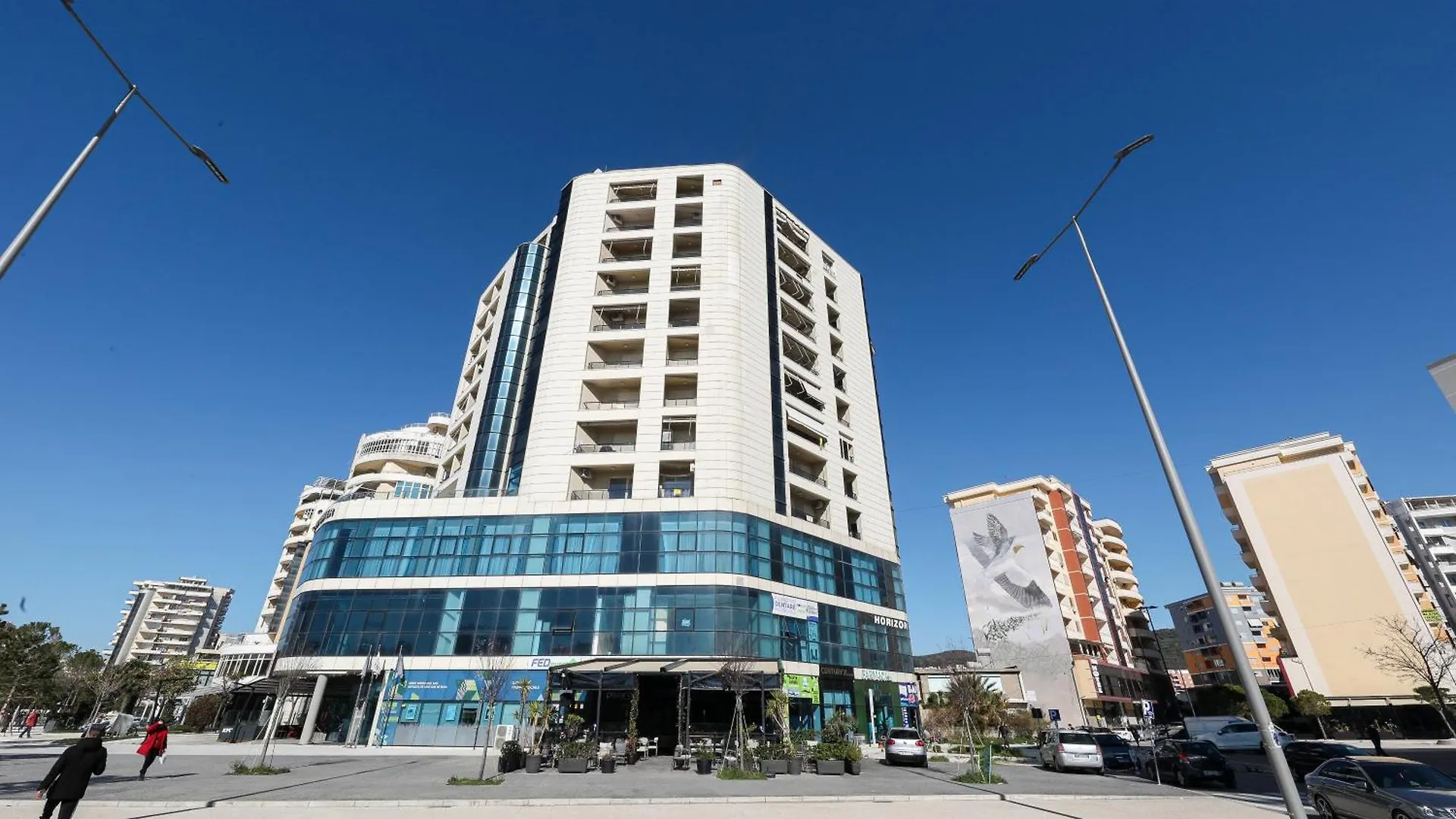 Bay View Balcony- Luxury Apartments With Free Parking Vlorë アルバニア